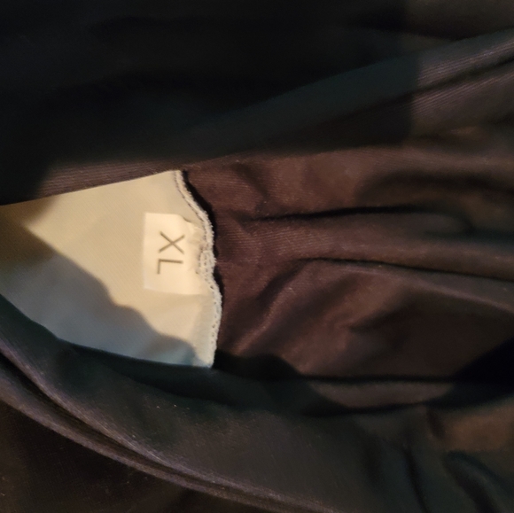 HOODIE FRIENDS - Picture 5 of 6